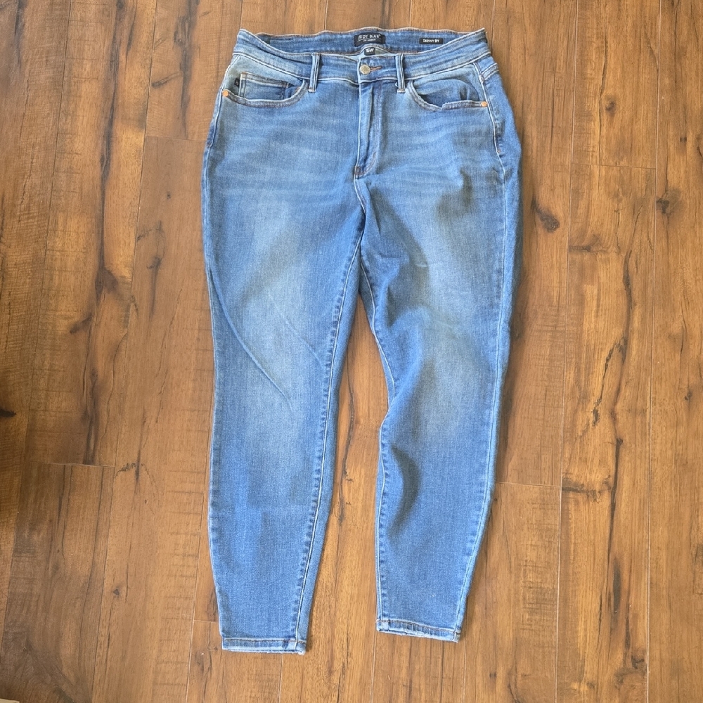Judy Blue Women's Light Blue Skinny Jeans